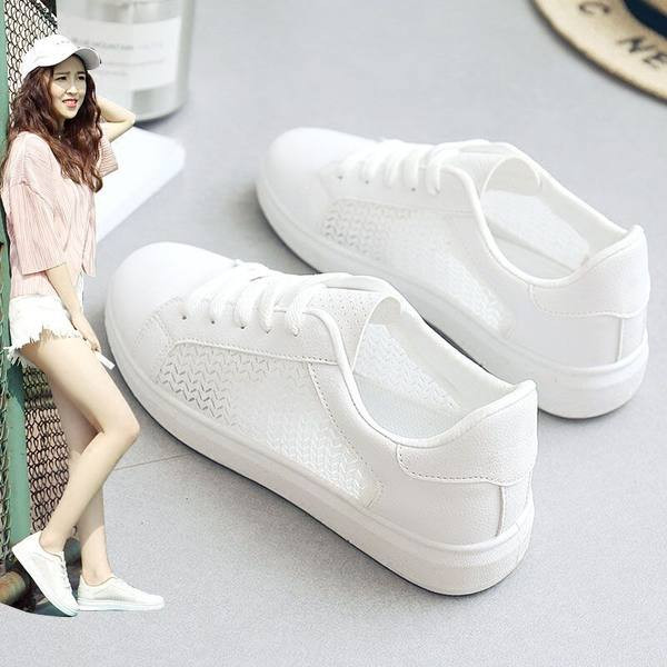 Moteriški tinkliniai sportbačiai su raišteliais, balti