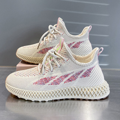 Γυναικεία αθλητικά παπούτσια από ύφασμα σε μαύρο, λευκό και ροζ χρώμα