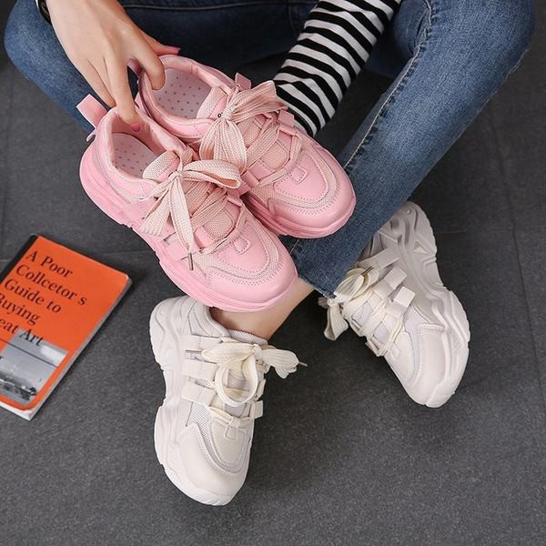 Adidași moderni de damă în alb și roz