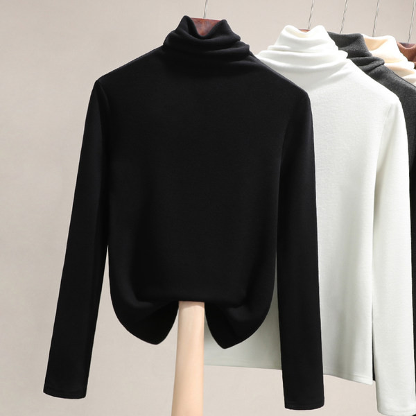 Polo de damă cu mâneci lungi și guler înalt