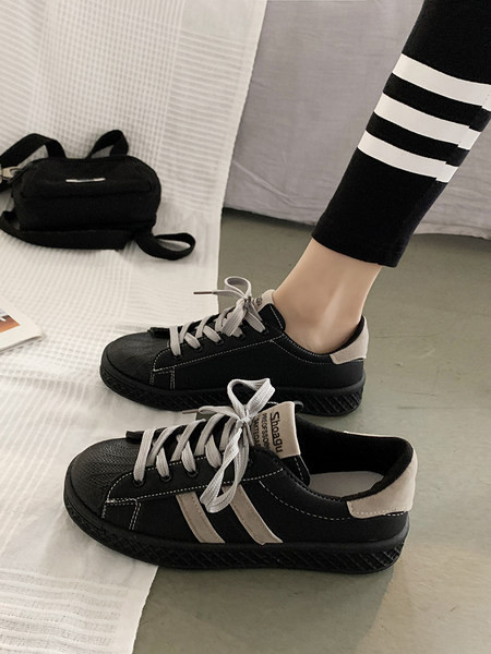 Elegantne ženske tenisice od eko kože s ravnim potplatom