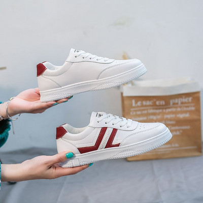 Elegantne ženske tenisice s ravnim potplatom u tri modela