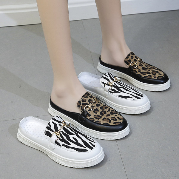 Ženske casual cipele sa metalnim ukrasom - dvije boje