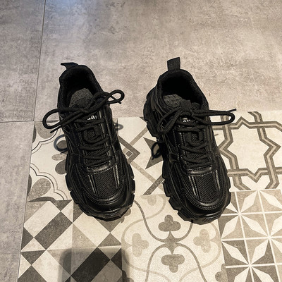 Ženske tenisice s debelim đonom zaobljeni model