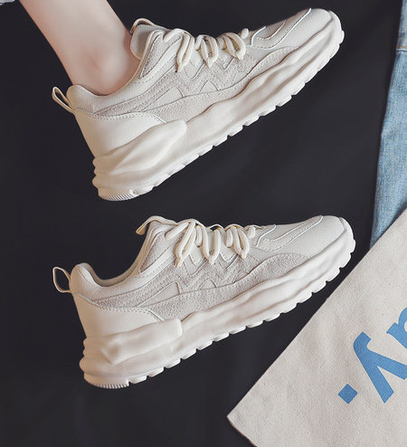 Novi model ženskih tenisica sa gornjim dijelom od mreže - dvije boje