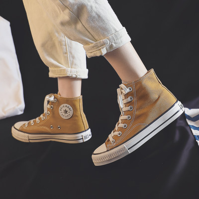 Ženske tekstilne patike sa grbom - dva modela