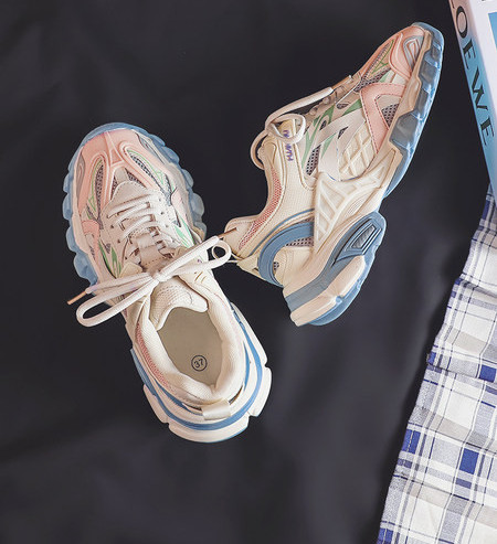 Ženske tenisice s grubim potplatom i zaobljenim uzorkom na vezice