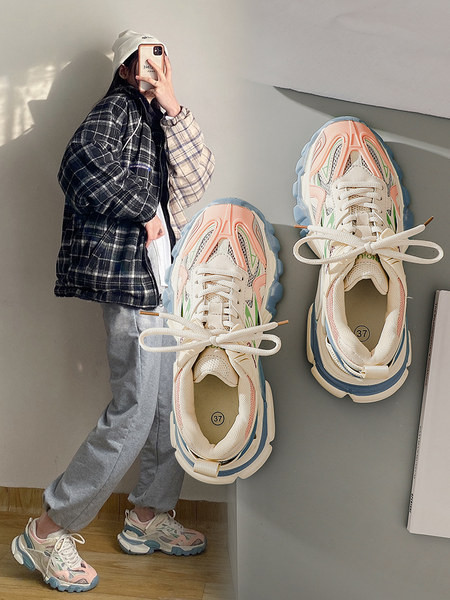 Ženske tenisice s grubim potplatom i zaobljenim uzorkom na vezice