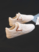 Novi model ženskih tenisica sa ravnim đonom - eko koža