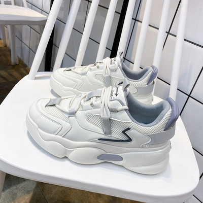 Γυναικεία sneakers με κορδόνια και ψηλή σόλα μονόχρωμα