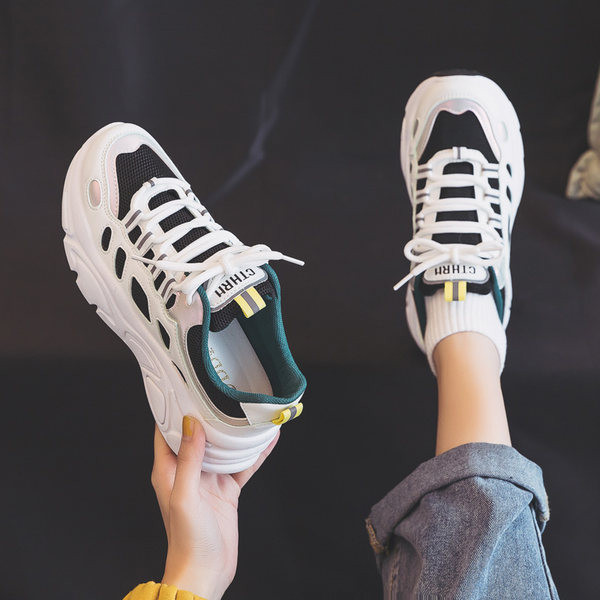 Moderne ženske tenisice sa vezicama u tri boje