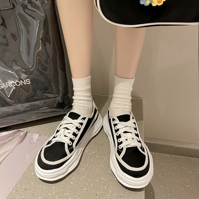 Γυναικεία casual υφασμάτινα sneakers με επίπεδη σόλα σε δύο χρώματα