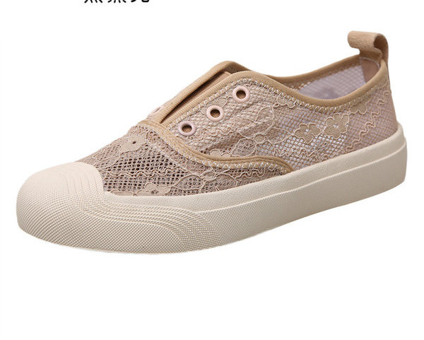 Naiste vabaaja tossud pitsi ja tikandiga