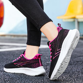 Võrgust lameda tallaga naiste sporditossud