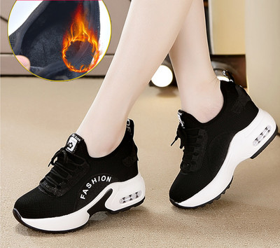 Ženske tenisice s visokom platformom i vezicama