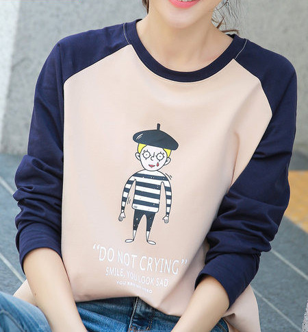 Komplet ženske bluze s dugim rukavima i aplikacijom