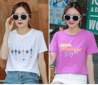 Σετ δύο γυναικεία μπλουζάκια με κοντά μανίκια - διαφορετικές εφαρμογές