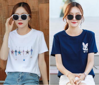 Σετ δύο γυναικεία μπλουζάκια με κοντά μανίκια - διαφορετικές εφαρμογές