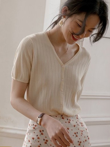 Naiste vabaaja nööpidega pluus