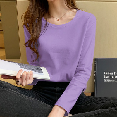 Bluză mulată cu decolteu oval pentru femei