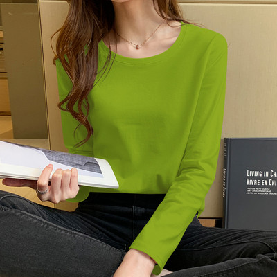 Bluză mulată cu decolteu oval pentru femei