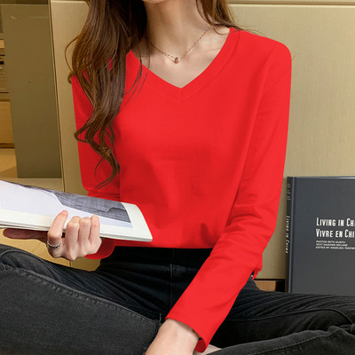 Bluză mulată cu decolteu oval pentru femei