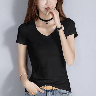 Bluză din bumbac de culoare uni cu decolteu spitz sau oval