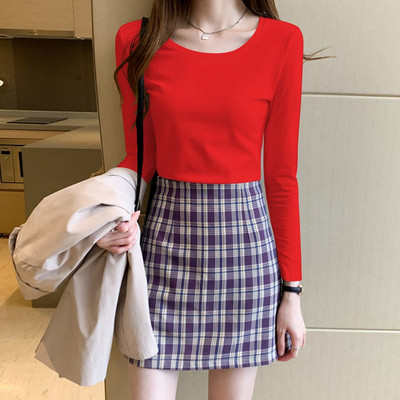 Ženska jednobojna bluza dugih rukava dva modela sa ovalnim i V izrezom