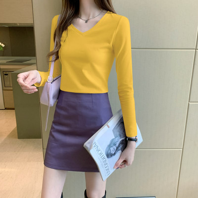 Ženska jednobojna bluza dugih rukava dva modela sa ovalnim i V izrezom