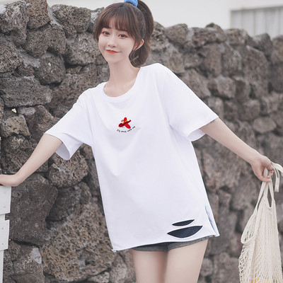 Široka majica kratkih rukava s poderanim efektom