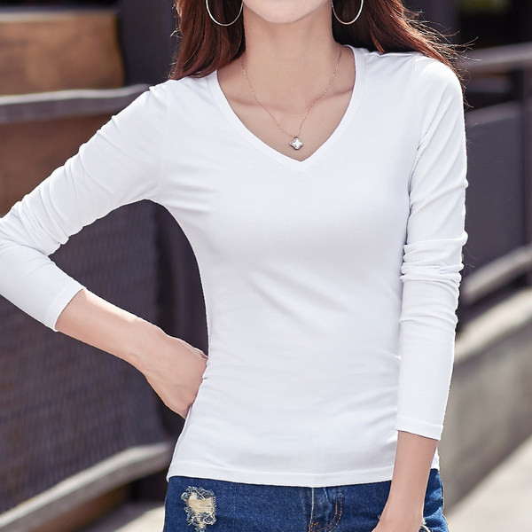 Μοντέλο γυναικεία μπλούζα με μακριά μανίκια