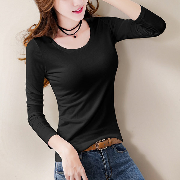 Tanka jesenska bluza s dugim rukavima i ovalnim izrezom