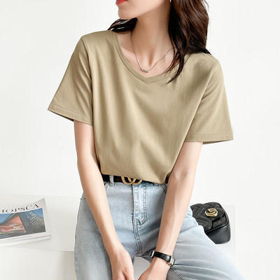 Ženska majica s kratkim rukavima i špic izrezom