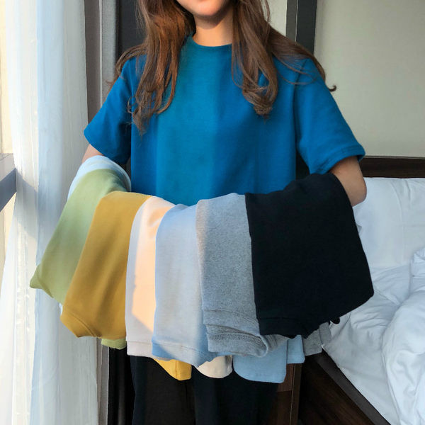 Običan model ženske majice kratkih rukava - više boja