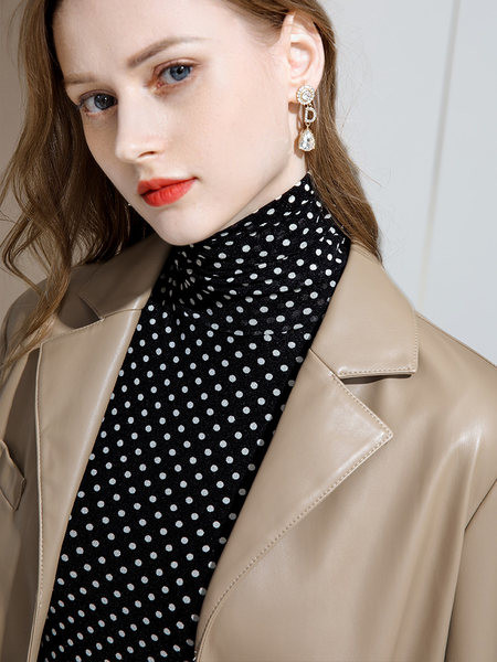 Bluză de damă cu guler polo - modele diferite