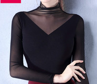 Ženska bluza s mrežom i visokim ovratnikom