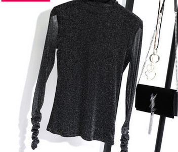 Γυναικείο μοντέρνο ζιβάνκο με λαμπερό αποτέλεσμα και μαζεμένο αποτέλεσμα