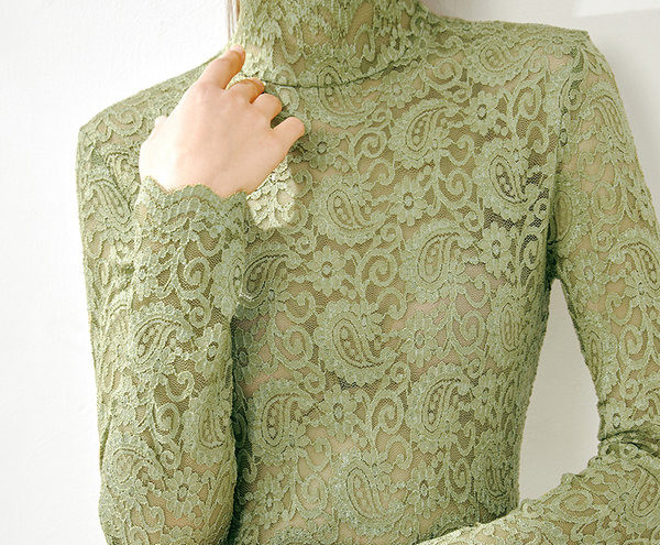 Naiste polokraega pitspluus