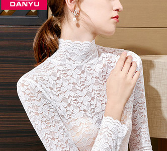 Γυναικείο δαντελένιο ζιβάνκο μοντέλο με μακριά μανίκια