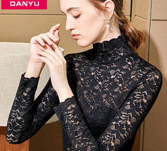 Γυναικείο δαντελένιο ζιβάνκο μοντέλο με μακριά μανίκια