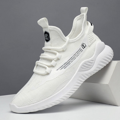 Novi model tenisica od prozračne tkanine sa vezicama