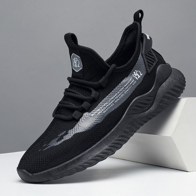 Novi model tenisica od prozračne tkanine sa vezicama