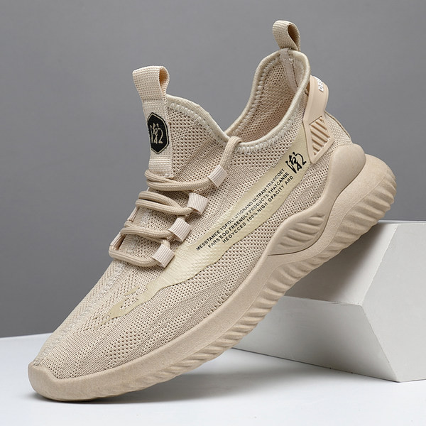 Novi model tenisica od prozračne tkanine sa vezicama