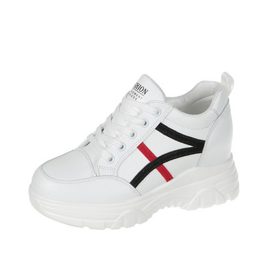 Novi model ženskih kožnih tenisica s unutarnjom platformom u bijeloj boji