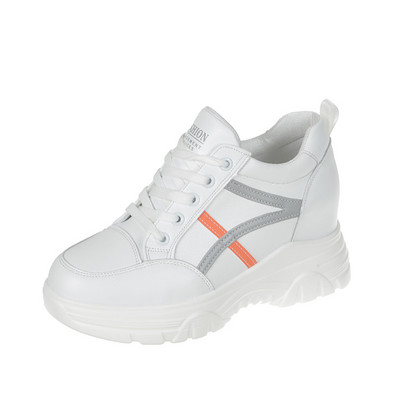 Novi model ženskih kožnih tenisica s unutarnjom platformom u bijeloj boji