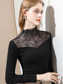 Ženska bluza s visokom kragnom i čipkom