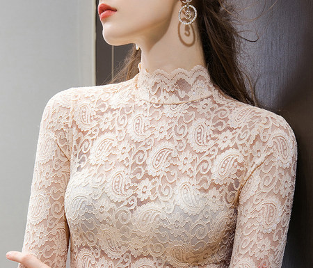 Naiste madala kraega pitspluus