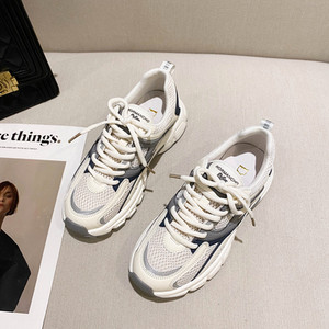 Aktualne ženske tenisice na vezice i mrežicu