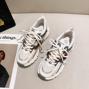 Aktualne ženske tenisice na vezice i mrežicu