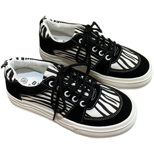 Tenisi casual dama in doua modele cu talpa plata